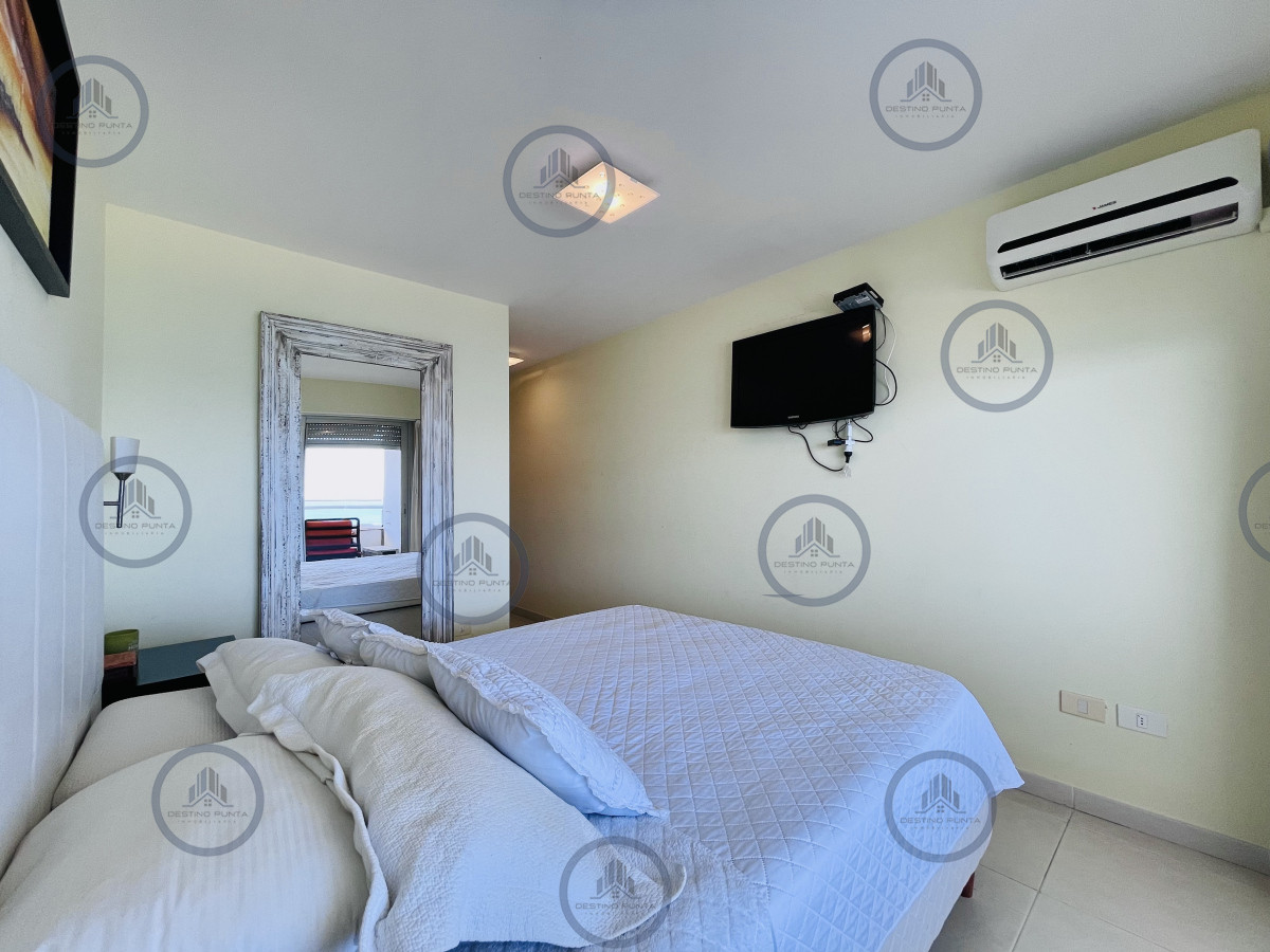 Apartamento ID.216 - Excelente Apartamento de 2 Dormitorios con Vista al Mar, Playa Mansa
