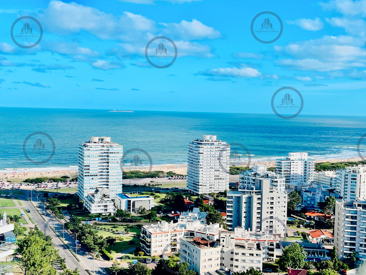 Apartamento ID.2518 -  Exclusivo Penthouse de 3 Dormitorios con Vistas panorámicas a Playa Brava, en Venta