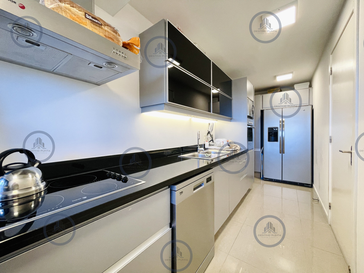 Apartamento ID.2518 -  Exclusivo Penthouse de 3 Dormitorios con Vistas panorámicas a Playa Brava, en Venta