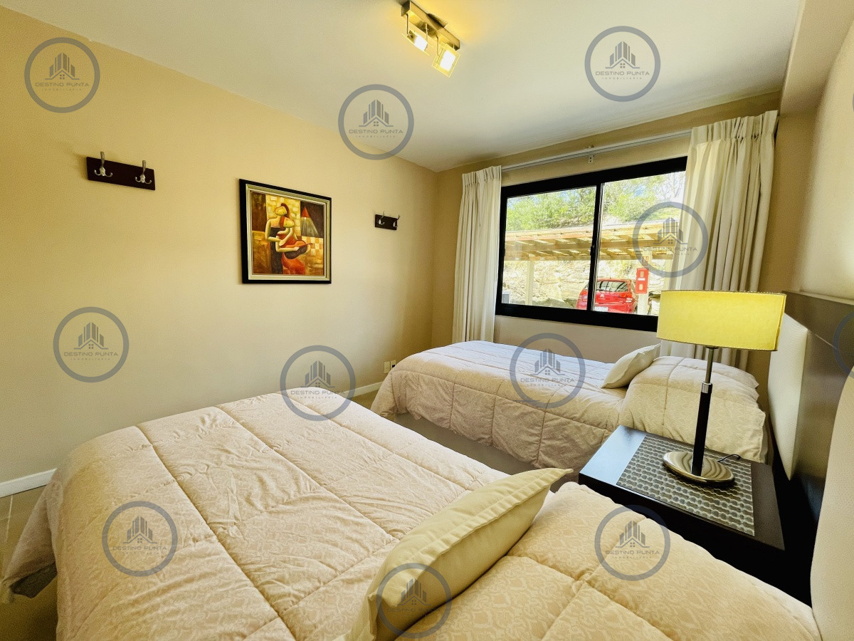 Apartamento ID.928 - Alquiler temporario de apartamento de dos dormitorios con parrillero de uso exclusivo en Punta Ballena