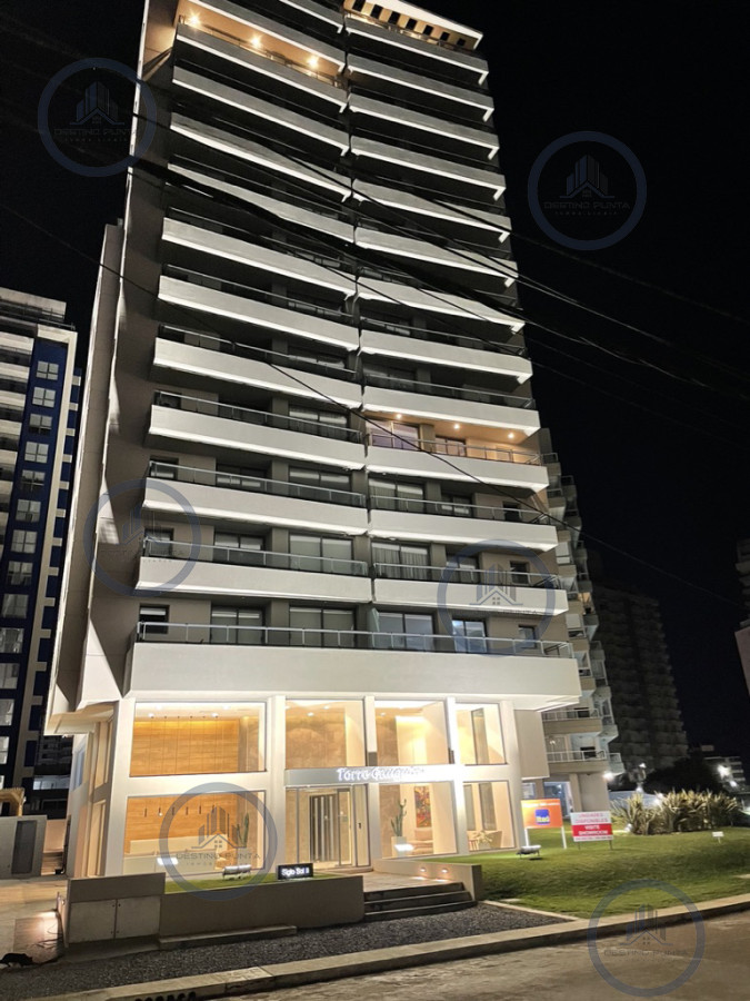 Apartamento ID.450 - Alquiler de Moderno Apartamento de 1 Dormitorio a metros de Playa Brava, Punta del Este