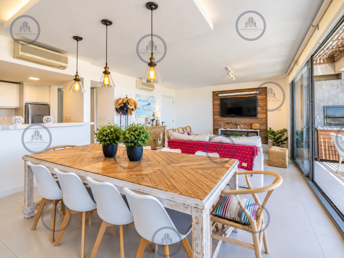 Apartamento ID.2466 - Venta de Apartamento de 2 Dormitorios y Parrillero en la Loma de la Ballena en exclusivo complejo