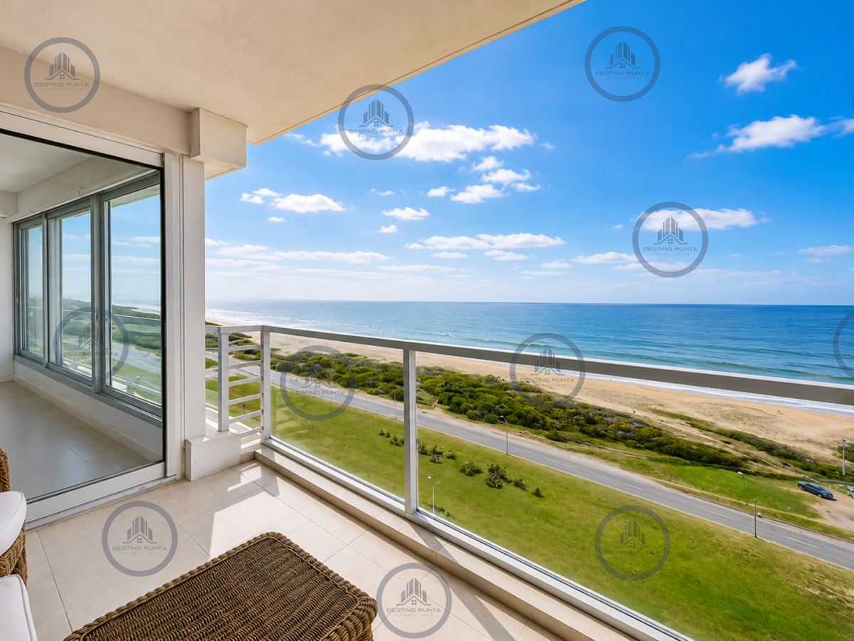 Apartamento ID.484 - Apartamento de 2 Dormitorios más Dependencia en Torre Le Parc, Playa Brava