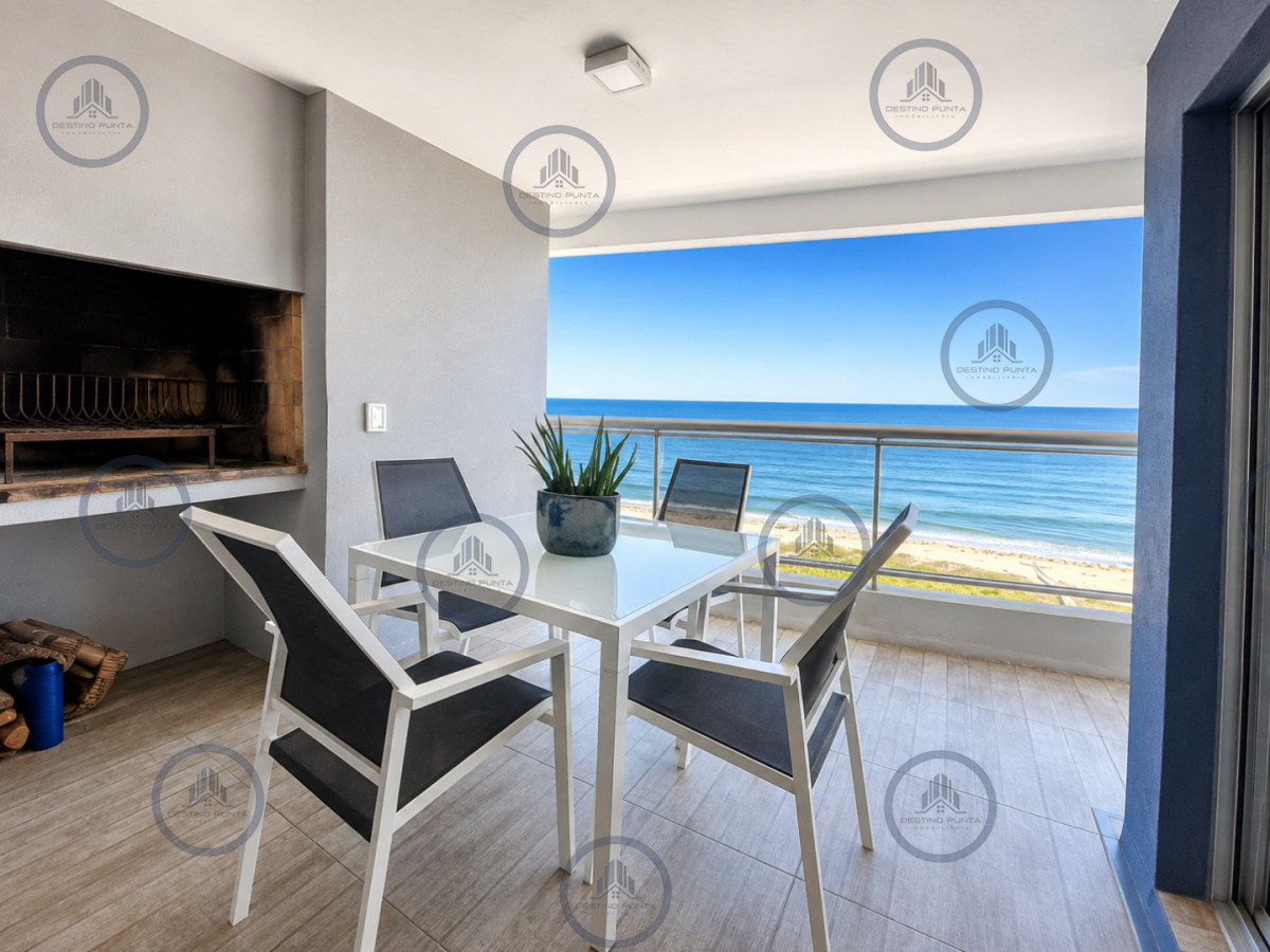 Apartamento ID.3258 - Moderno Apartamento de 3 Dormitorios con Parrillero propio y Dependencia, Playa Brava Punta del Este