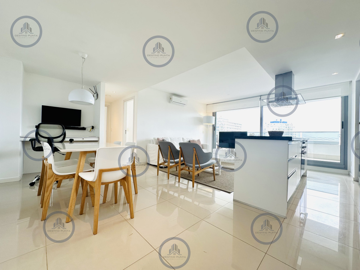 Apartamento ID.881 - Apartamento de 2 Dormitorios en Venta a metros de playa Brava, Punta del Este