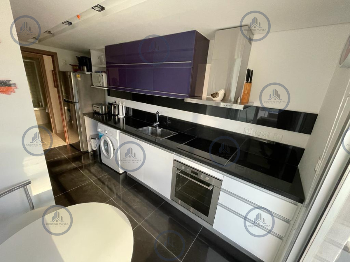 Apartamento ID.2077 - Alquiler temporario de apartamento de 1 dormitorio en playa Brava, Punta del Este