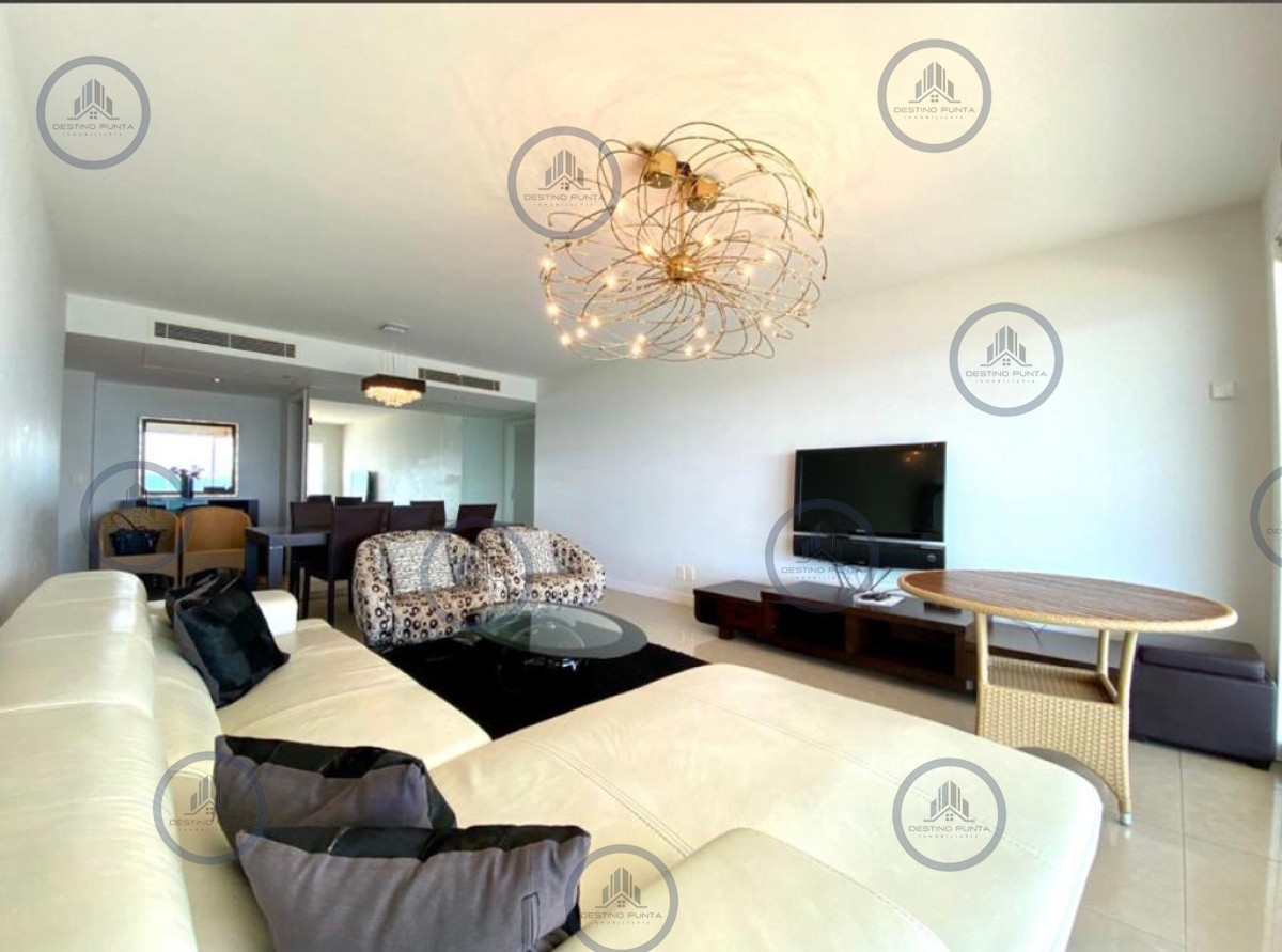 Apartamento ID.479 - Alquiler temporario de apartamento en torre Premiun sobre playa Mansa de tres dormitorios