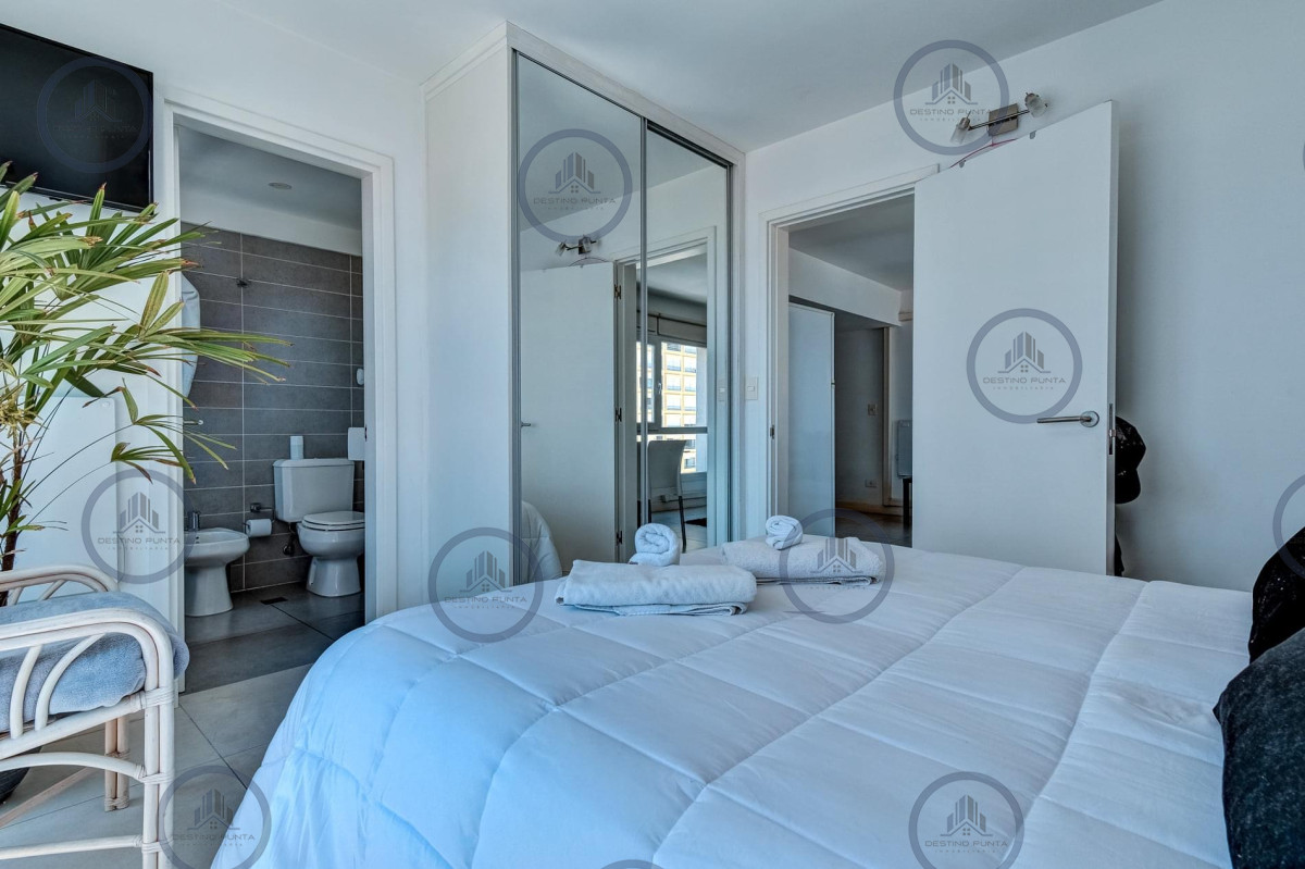 Apartamento ID.2020 - Oportunidad en Venta, Apartamento de 1 Dormitorio en la Península de Punta del Este