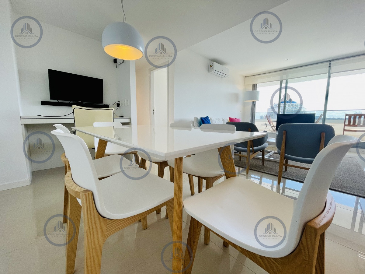 Apartamento ID.881 - Apartamento de 2 Dormitorios en Venta a metros de playa Brava, Punta del Este