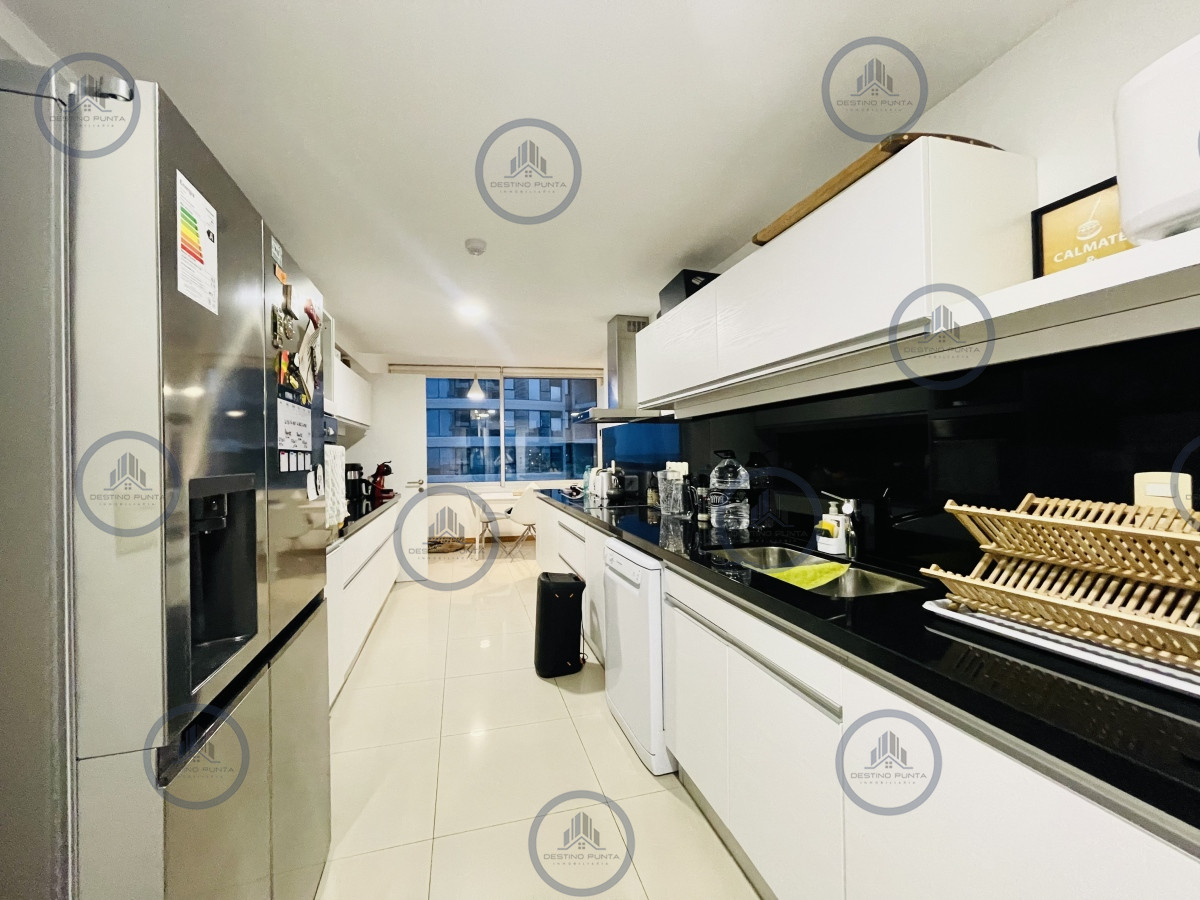 Apartamento ID.2024 - Moderno Apartamento Frente Al Mar, 3 Dormitorios y Dependencia