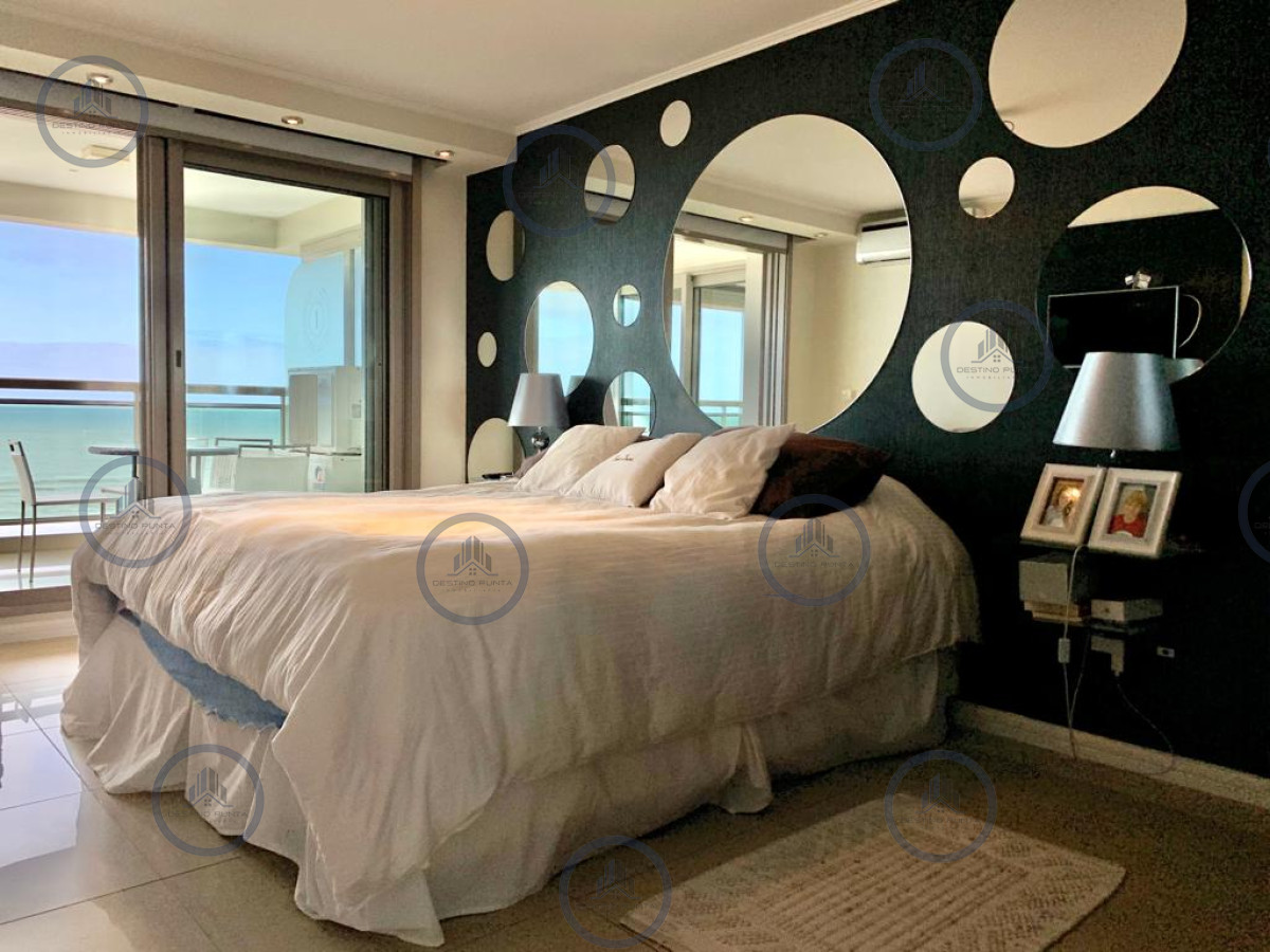 Apartamento ID.241 - Excelente Apartamento de 3 Dormitorios en Playa Brava - Punta del Este
