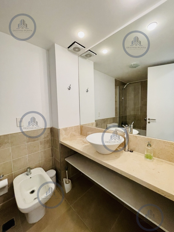 Apartamento ID.1192 - Venta y alquiler de apartamento de dos dormitorios con parrillero de uso exclusivo en Punta Ballena