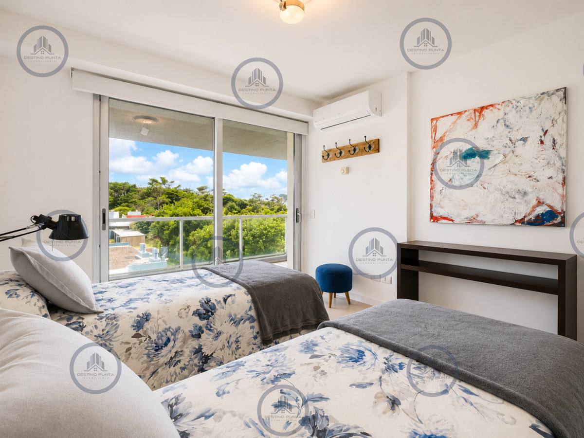 Apartamento ID.3259 - Moderno Apartamento de 3 Dormitorios frente al mar en Playa Brava, Punta del Este