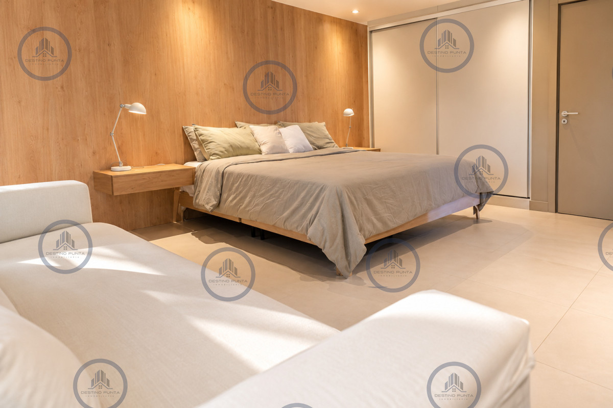 Apartamento ID.429 - Apartamento de 3 Dormitorios, Parrillero de uso exclusivo y Jardín en Punta Ballena, Punta del Este