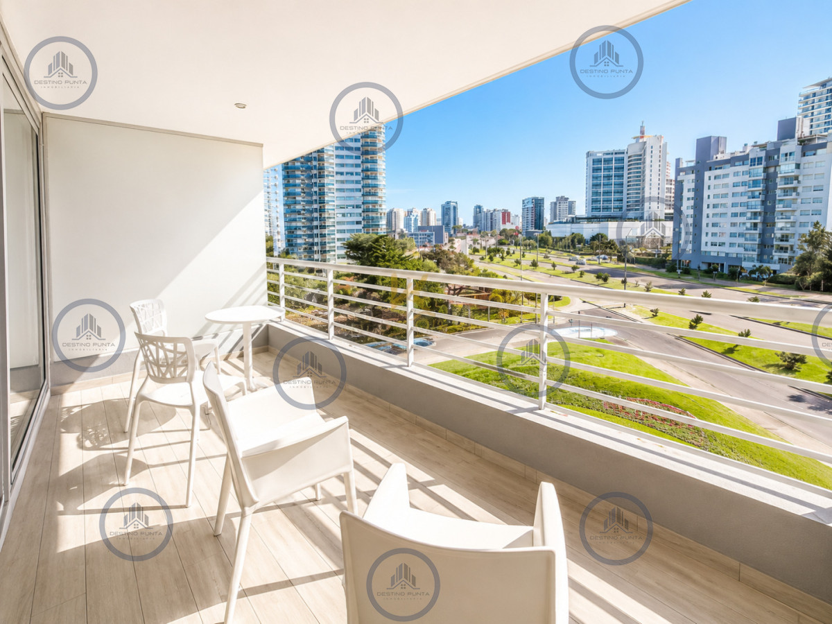 Apartamento ID.3290 - Excelente Apartamento de 2 Dormitorios en Alexander Boulevard, Punta del Este