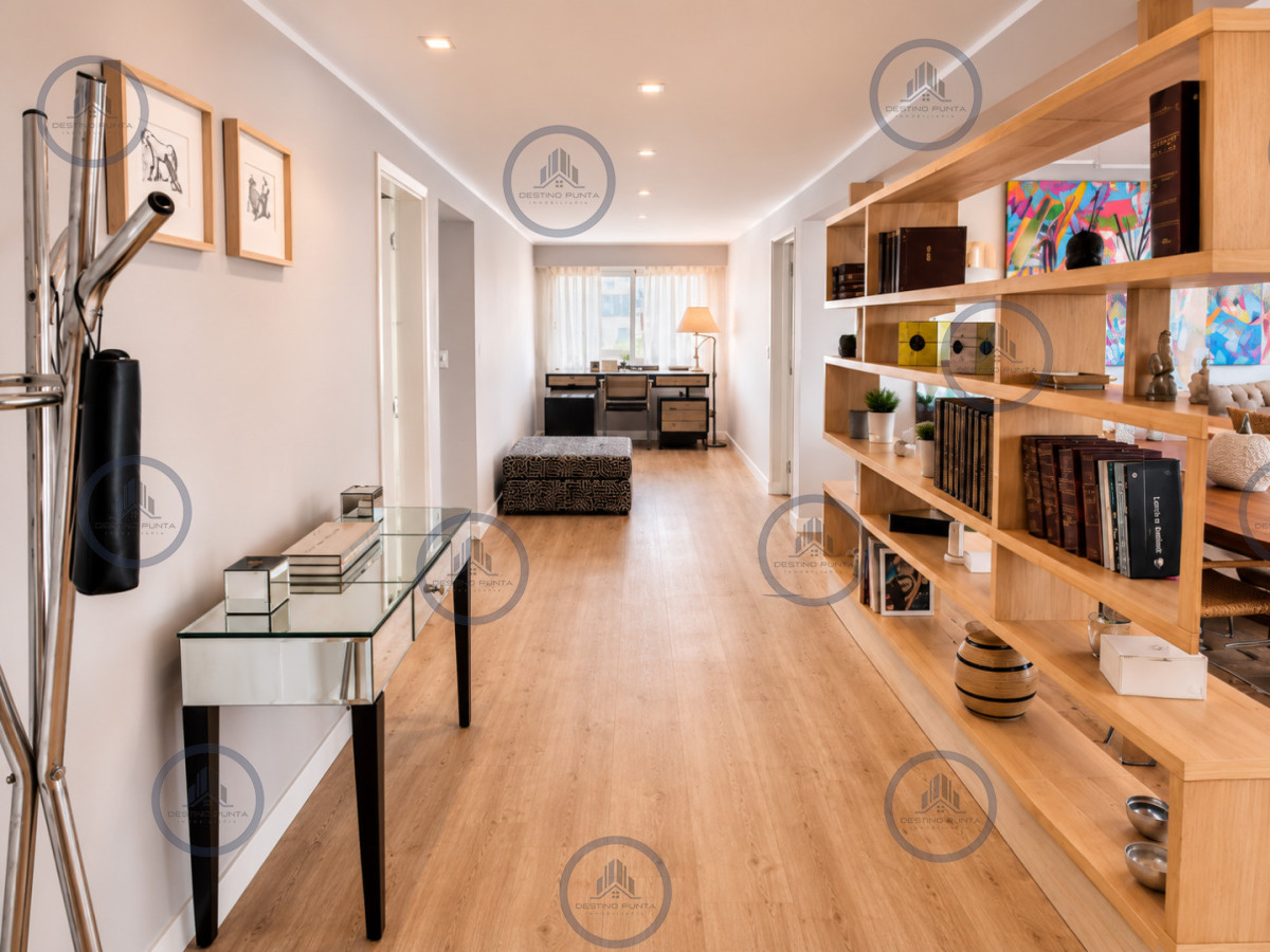 Apartamento ID.3027 - Espectacular Apartamento de 3 Dormitorios en Península de Punta del Este. En Venta y Alquiler Anual
