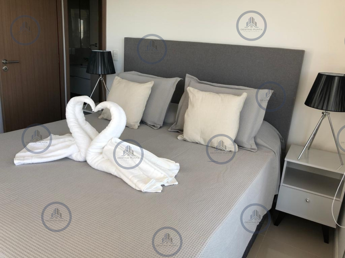 Apartamento ID.164 - Venta y alquiler temporario de apartamento de un dormitorio con parrillero en Playa Brava