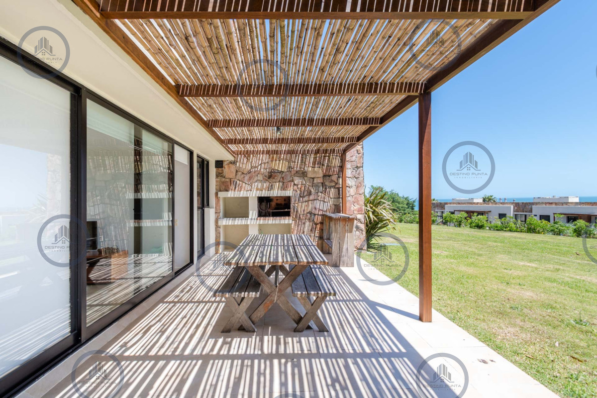 Apartamento ID.377 - Alquiler temporario de apartamento de dos dormitorios con parrillero, Punta Ballena