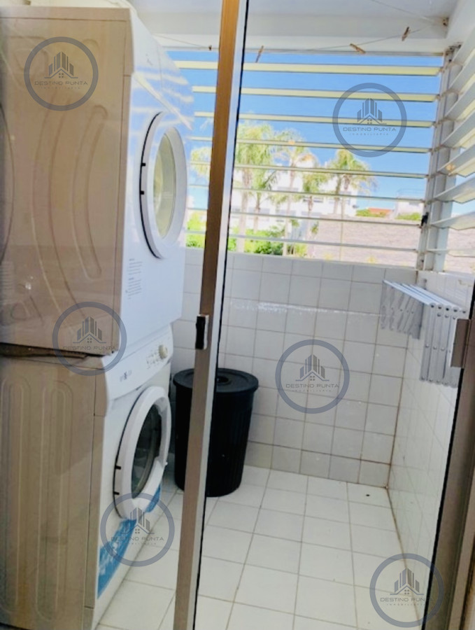 Apartamento ID.198 - Alquiler temporario de apartamento de tres dormitorios en playa Montoya, La Barra 