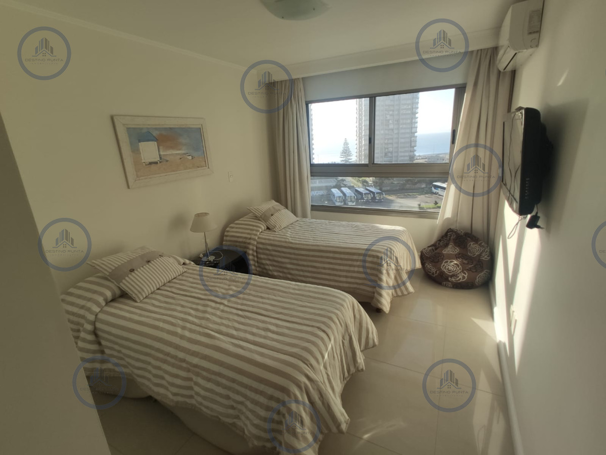 Apartamento ID.456 - Venta y alquiler temporario de apartamento de tres dormitorios en torre Premiun de playa Brava, Punta del Este