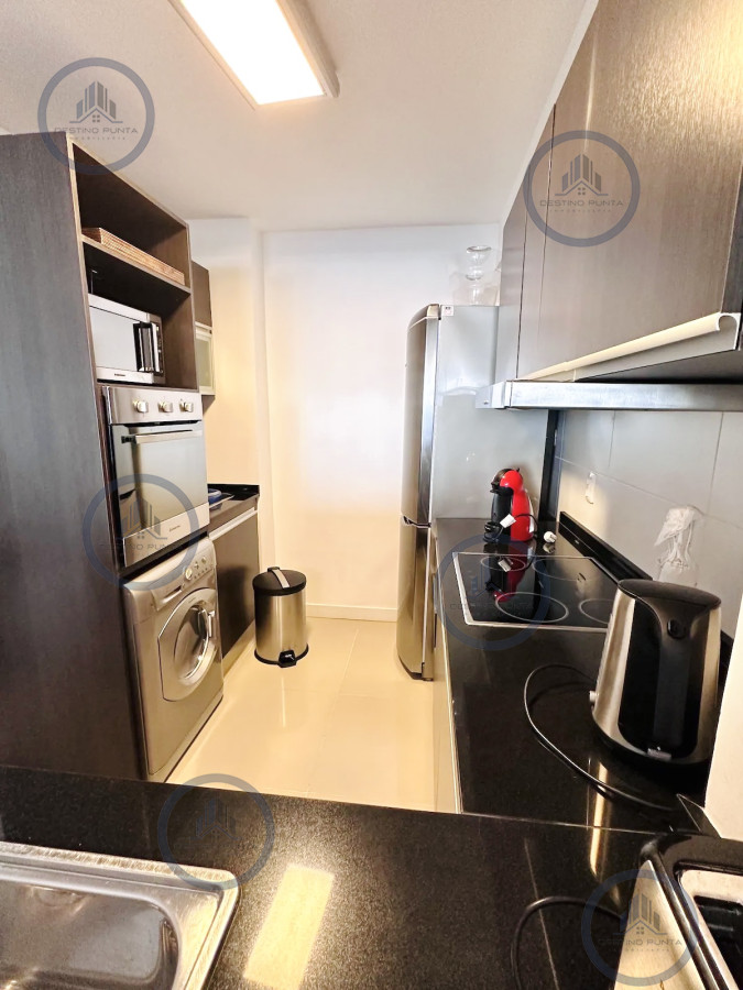 Apartamento ID.1168 - Moderno Apartamento de 2 Dormitorios y Medio en Torre con Servicios, Playa Brava