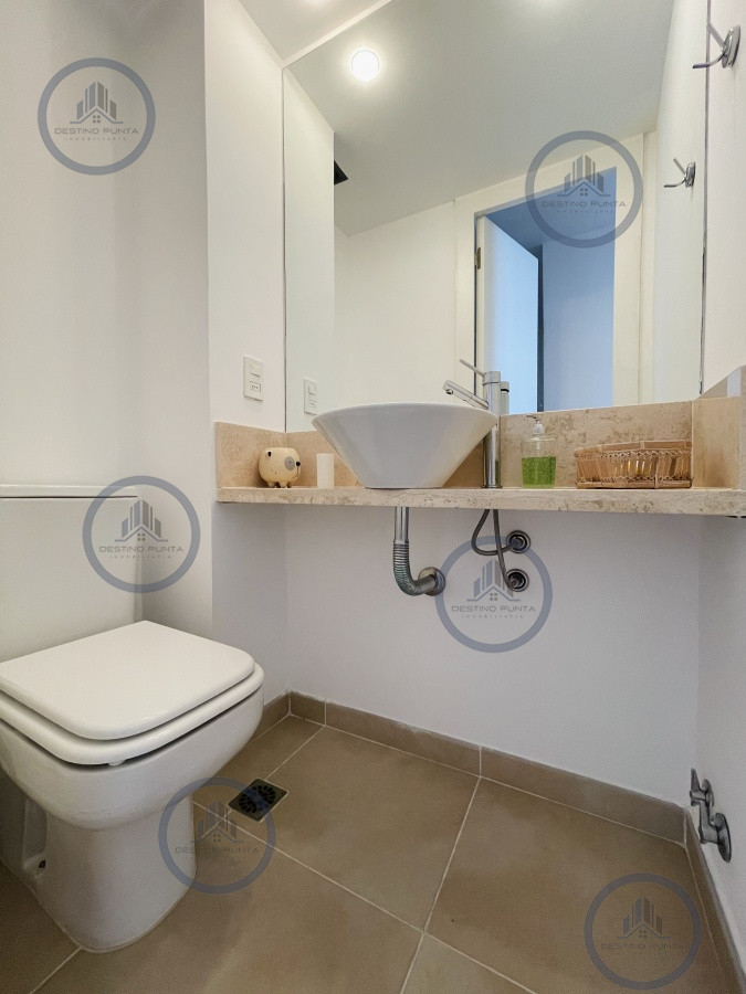 Apartamento ID.1192 - Venta y alquiler de apartamento de dos dormitorios con parrillero de uso exclusivo en Punta Ballena