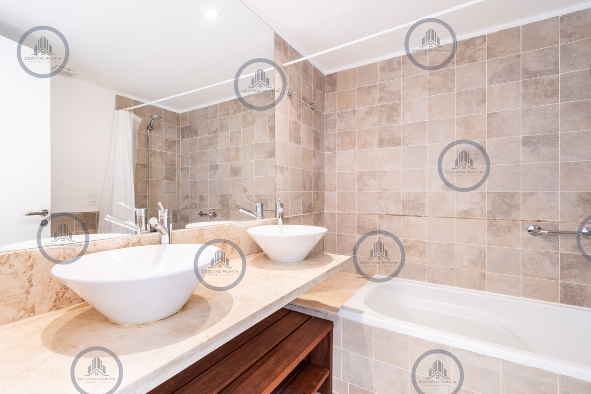 Apartamento ID.377 - Alquiler temporario de apartamento de dos dormitorios con parrillero, Punta Ballena