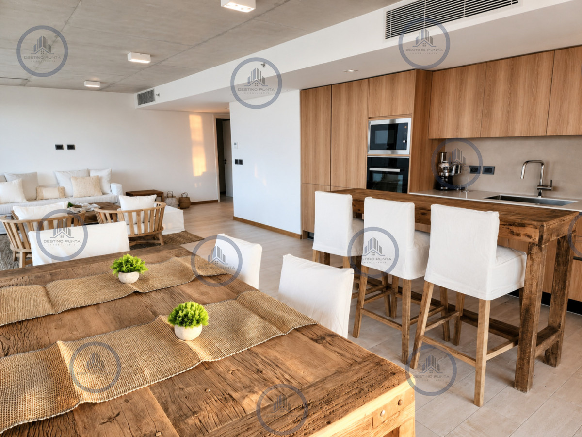 Apartamento ID.678 - Espectacular Apartamento de 2 Dormitorios y Medio, piso alto, Torre Surfside, Punta del Este