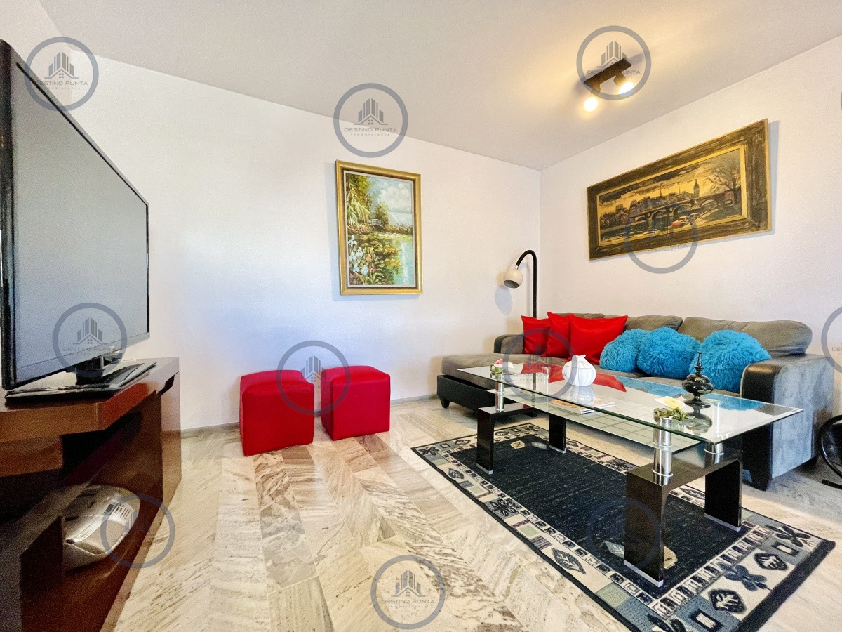Apartamento ID.824 - Apartamento de 2 Dormitorios Reciclado, Península de Punta del Este