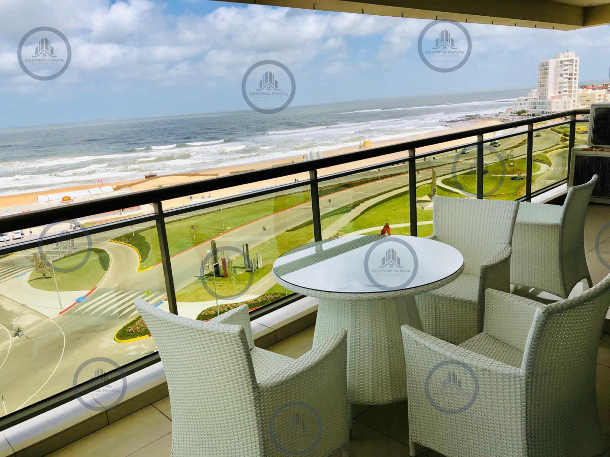 Apartamento de tres Dormitorios en torre Imperiale - Punta del Este — fotografía 1