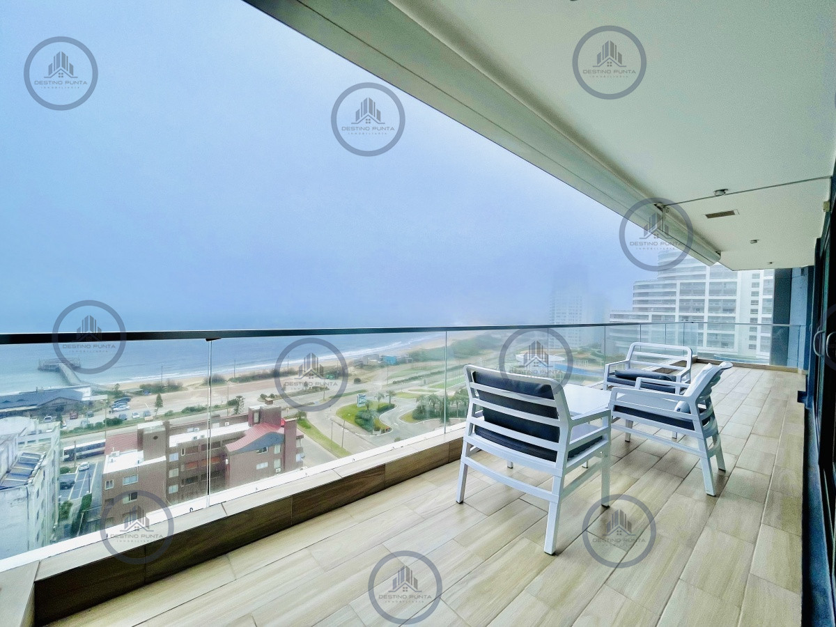 Apartamento ID.159 - Moderno Apartamento de 3 Suites en Playa Mansa con Vista al Mar
