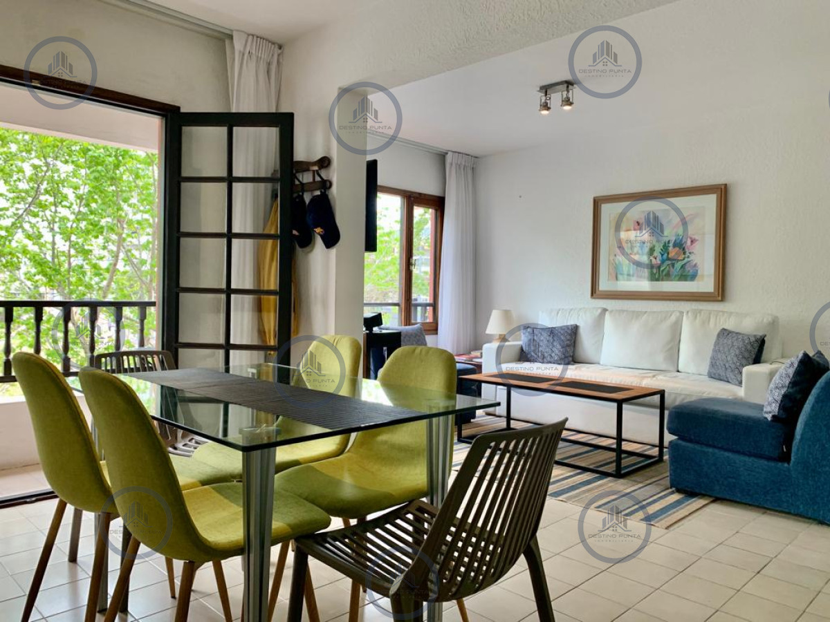 Apartamento de 2 Dormitorios en la Península - Punta del Este, Venta — fotografía 1