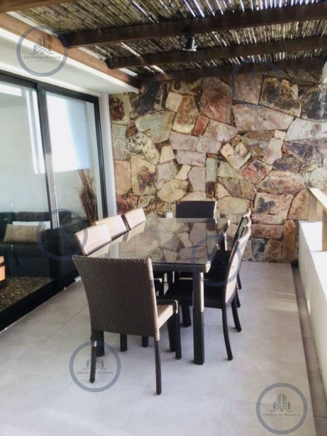 Apartamento ID.1143 - Alquiler temporario de apartamento de dos dormitorios con dos baños en suite, punta ballena 