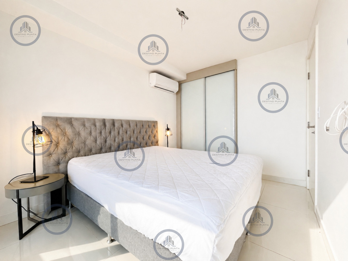 Apartamento ID.729 - Apartamento Moderno de 1 Dormitorio con Vista al Mar en Alquiler Anual, Torre con servicios 