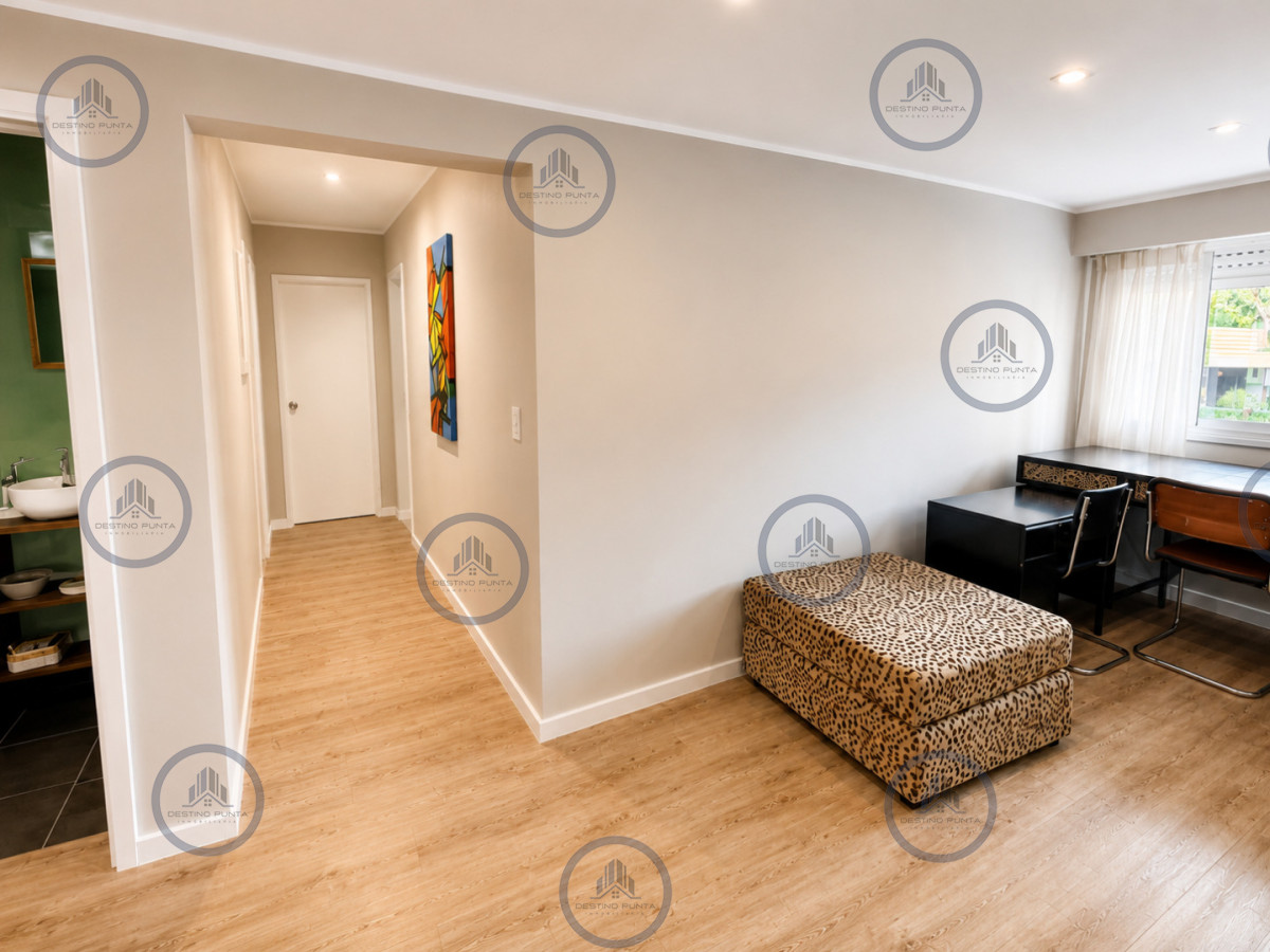 Apartamento ID.3027 - Espectacular Apartamento de 3 Dormitorios en Península de Punta del Este. En Venta y Alquiler Anual