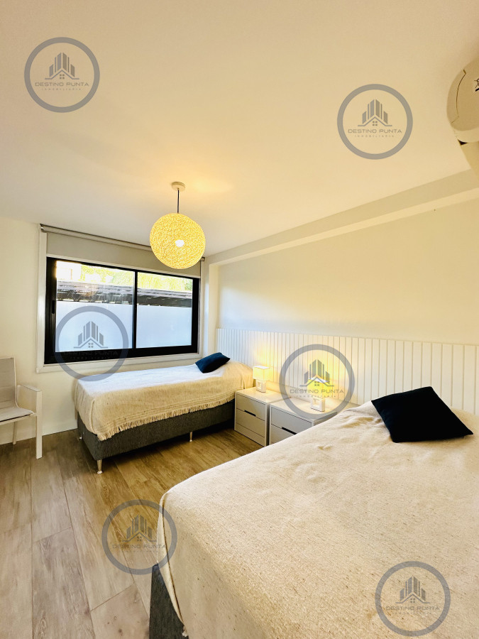 Apartamento ID.108 - Alquiler temporario de apartamento con la mejor ubicación del complejo, unidad de dos dormitorios con parrillero de uso exclusivo, Punta Ballena