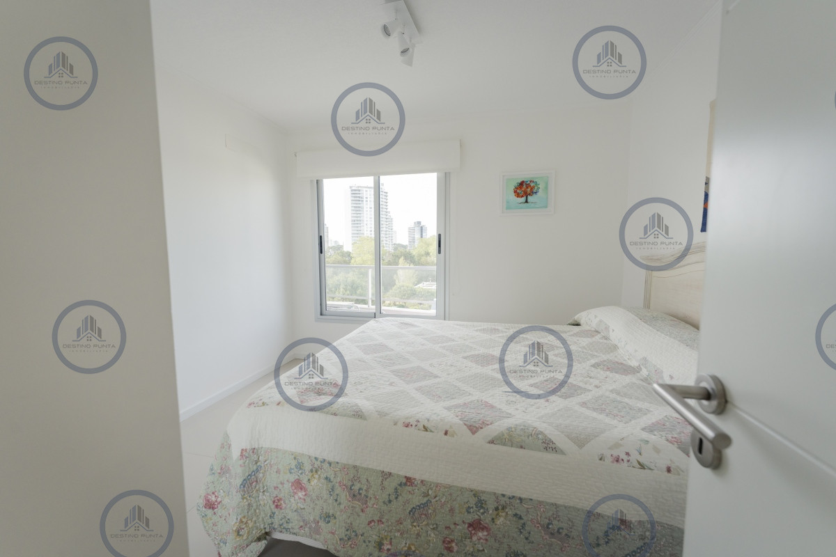 Apartamento ID.2080 - Alquiler temporario de apartamento de 1 dormitorio a un par de cuadras de playa Brava, Punta del Este