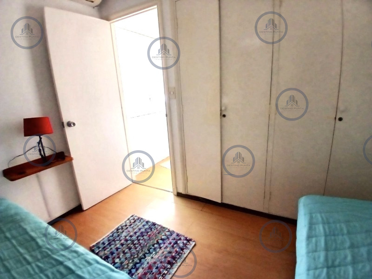 Apartamento ID.3193 - Venta | Apartamento de 2 dormitorios frente al mar – Playa Mansa, Punta del Este