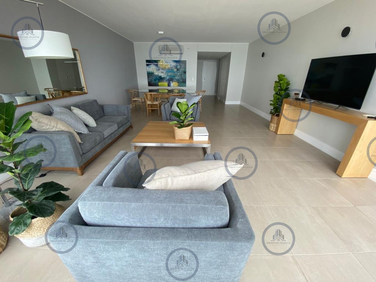 Apartamento ID.52 - Moderno Apartamento de 2 Dormitorios en Le Parc, Playa Brava. Punta del Este 