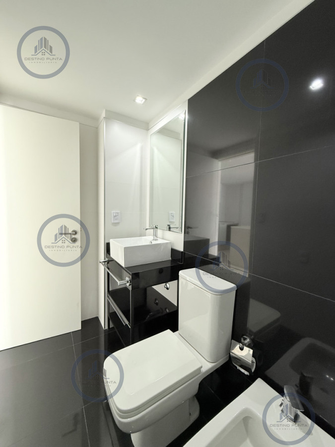 Apartamento ID.3038 - Apartamento en Art Tower de 1 Dormitorio disponible en Alquiler Anual, Punta del Este