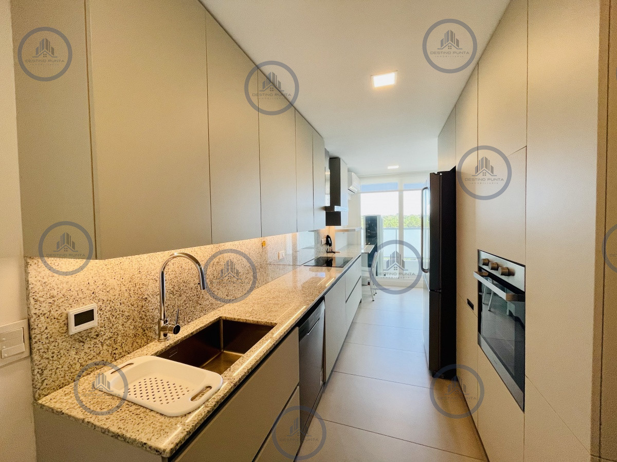 Apartamento ID.291 - Venta de Apartamento de 3 Dormitorios en suite en Le Parc 3 de Playa Brava, Punta del Este