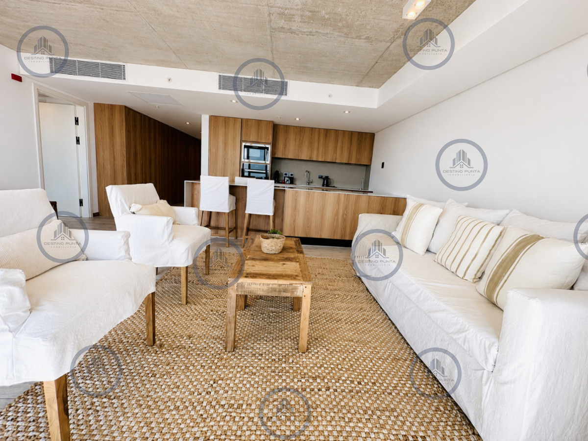 Apartamento ID.679 - Moderno Apartamento de 1 Dormitorio en suite piso alto en Torre Surfside Village, Punta del Este