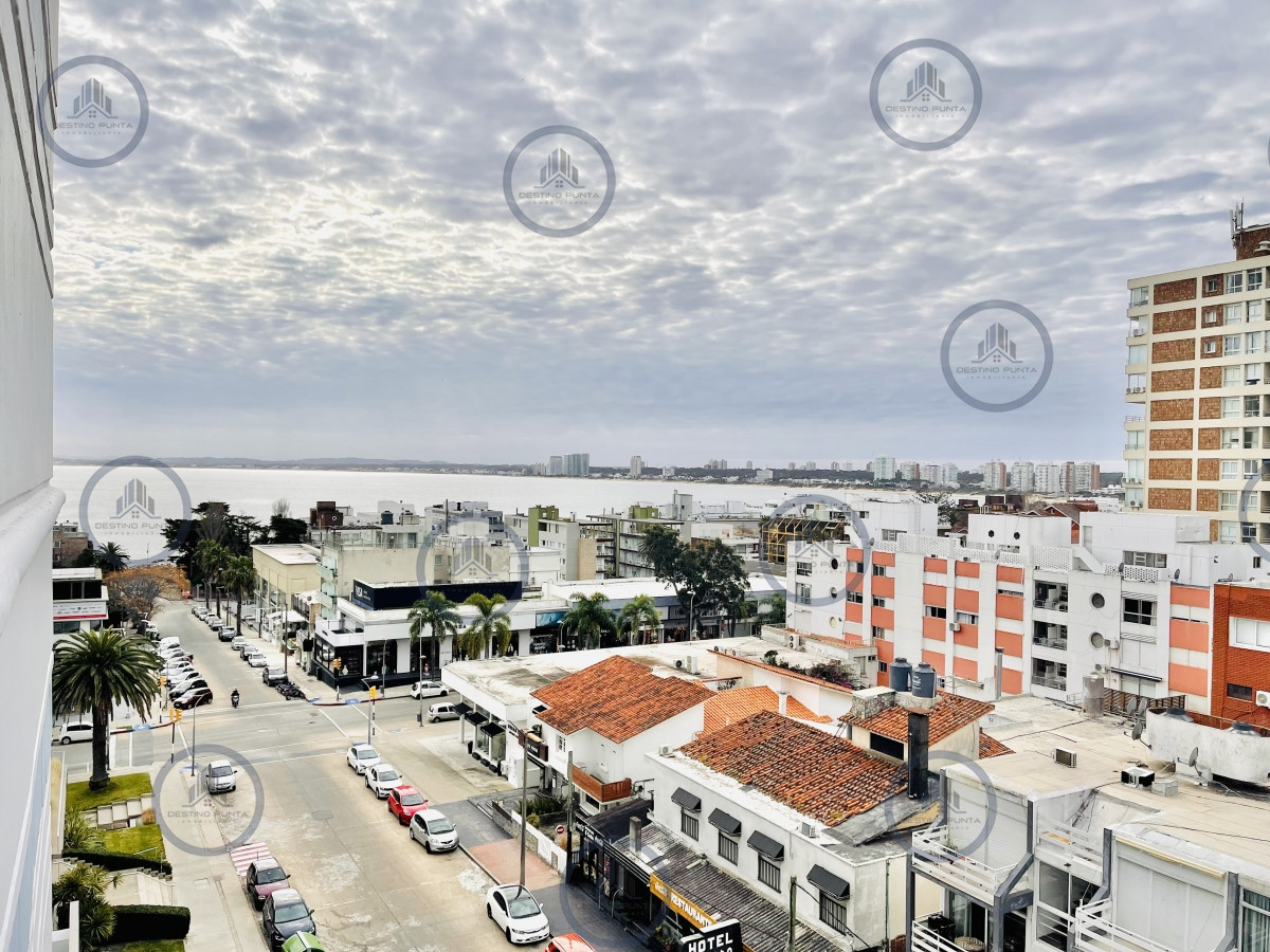 Apartamento ID.1590 - Venta de apartamento de 1 Dormitorio en el corazón de la Península, Punta del Este