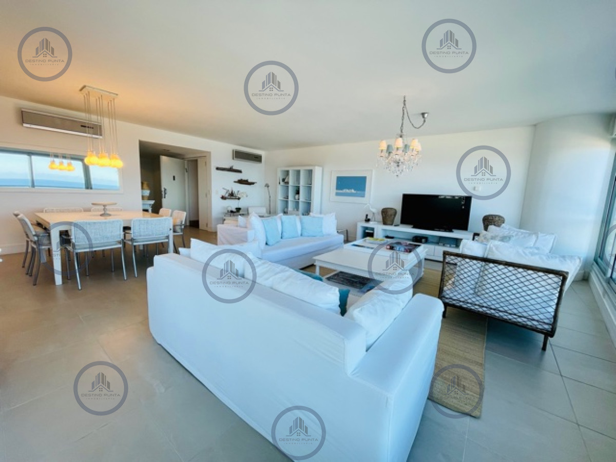 Apartamento ID.46 - Venta de apartamento premiun de tres dormitorios más dependencia en torre de categoría sobre playa Brava, Punta del Este