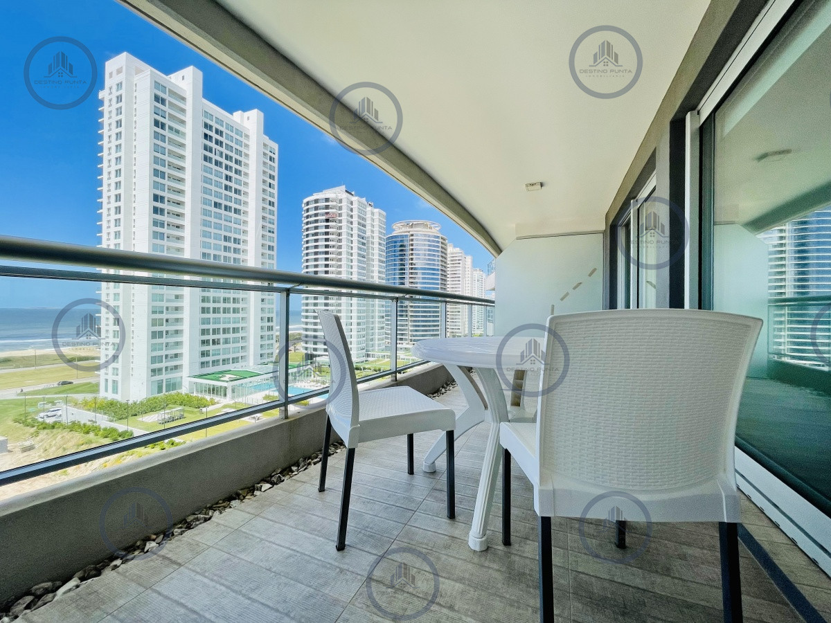 Apartamento ID.442 - Alquiler temporario de apartamento de dos dormitorios con dos baños en Playa Brava