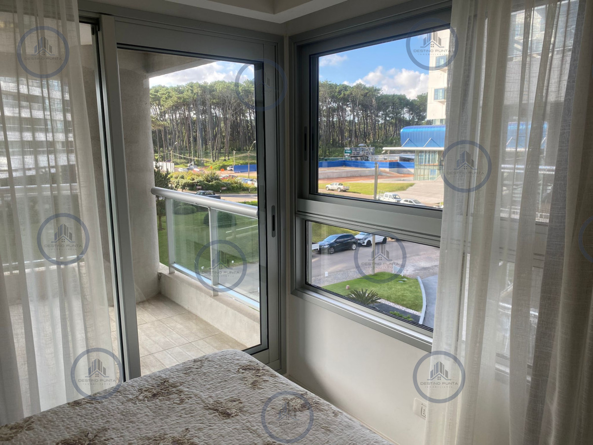 Apartamento ID.2077 - Alquiler temporario de apartamento de 1 dormitorio en playa Brava, Punta del Este