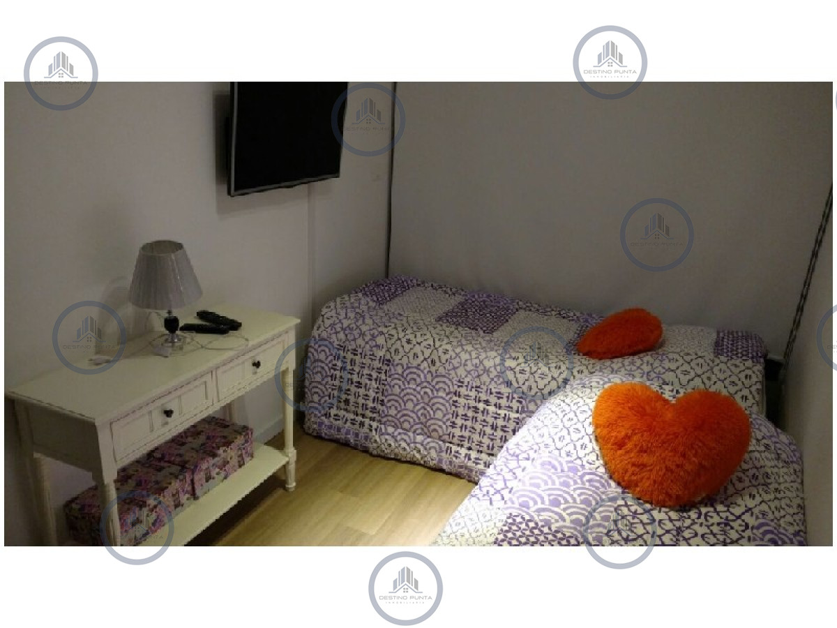 Apartamento ID.447 - Alquiler temporal de apartamento de dos dormitorios con dos baños en Playa Mansa, Punta del Este