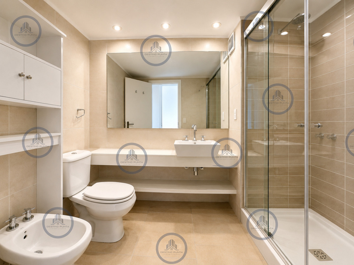 Apartamento ID.3127 - Apartamento luminoso con variedad de servicios en venta, 3 dormitorios, zona Roosevelt Playa Brava