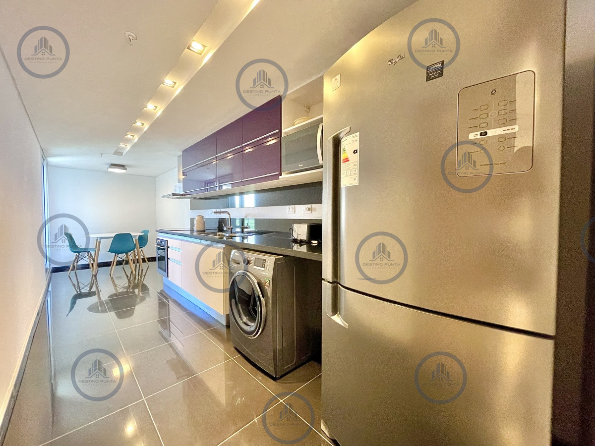 Apartamento ID.442 - Alquiler temporario de apartamento de dos dormitorios con dos baños en Playa Brava
