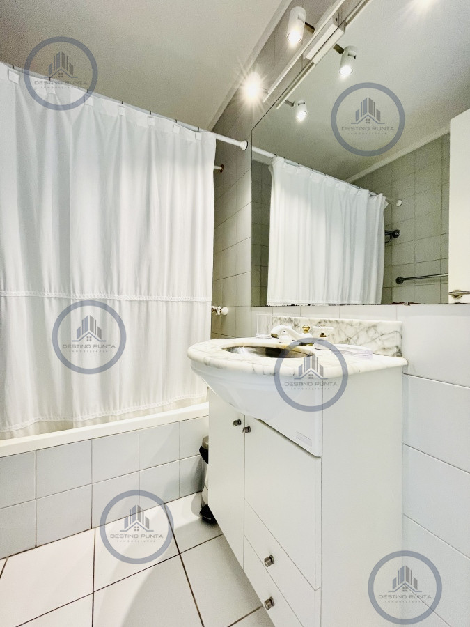 Apartamento ID.1599 - Maravilloso Penthouse de 3 Dormitorios y Parrillero en Montoya, La Barra